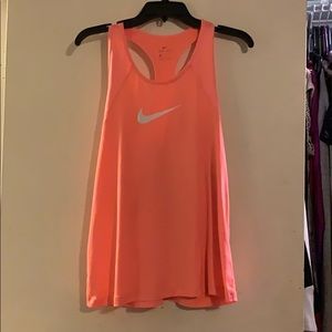 Nike drifit tank